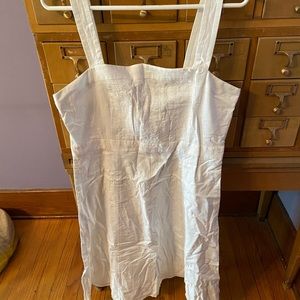 Gorgeous white cotton dress